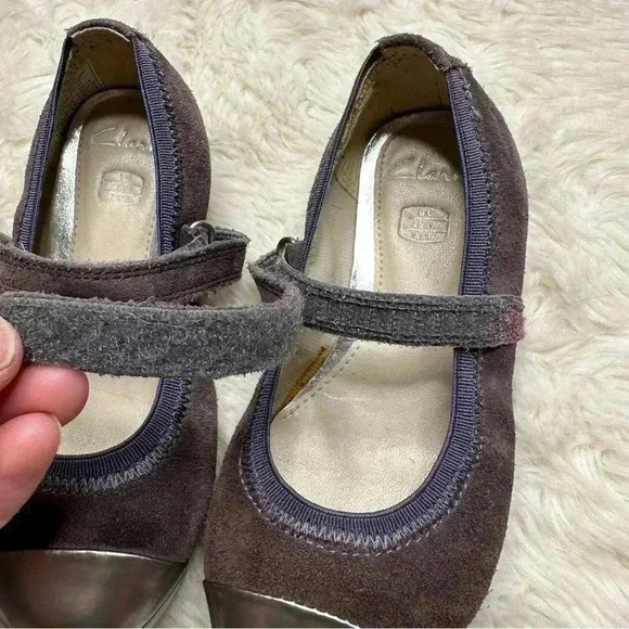 Clarks Ballet Flats Purple Silver Velvety Toddler Size 8 - Picture 11 of 16